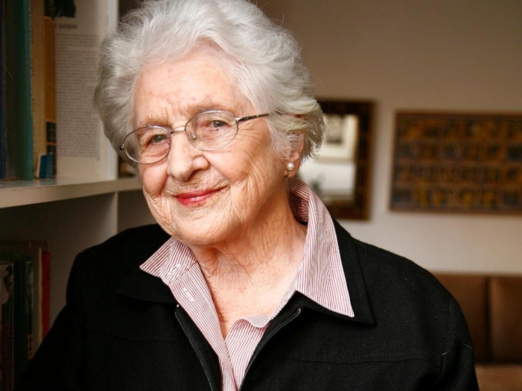 Elsa Joubert - Reprodução
