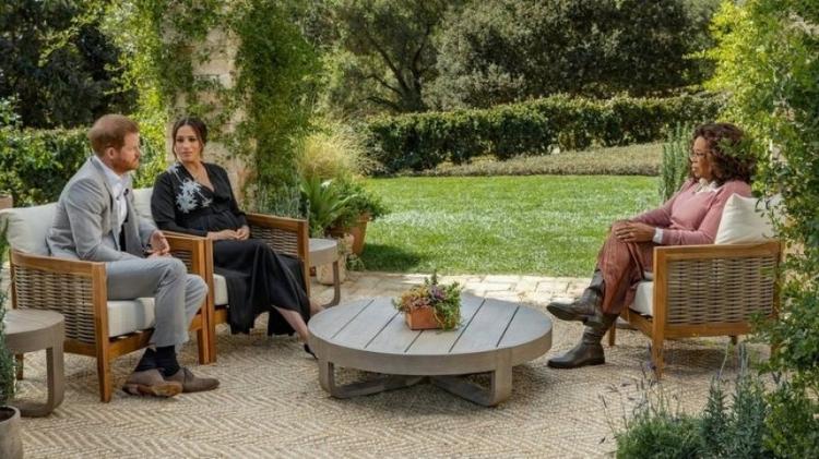 A entrevista aconteceu no jardim de uma casa perto de onde o casal mora em Montecito, a oeste de Los Angeles - JOE PUGLIESE / HARPO PRODUCTIONS / CBS - JOE PUGLIESE / HARPO PRODUCTIONS / CBS