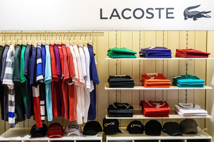 Loja da Lacoste em Buenos Aires, Argentina - Jeffrey Greenberg/Universal Images Group via Getty Images - Jeffrey Greenberg/Universal Images Group via Getty Images