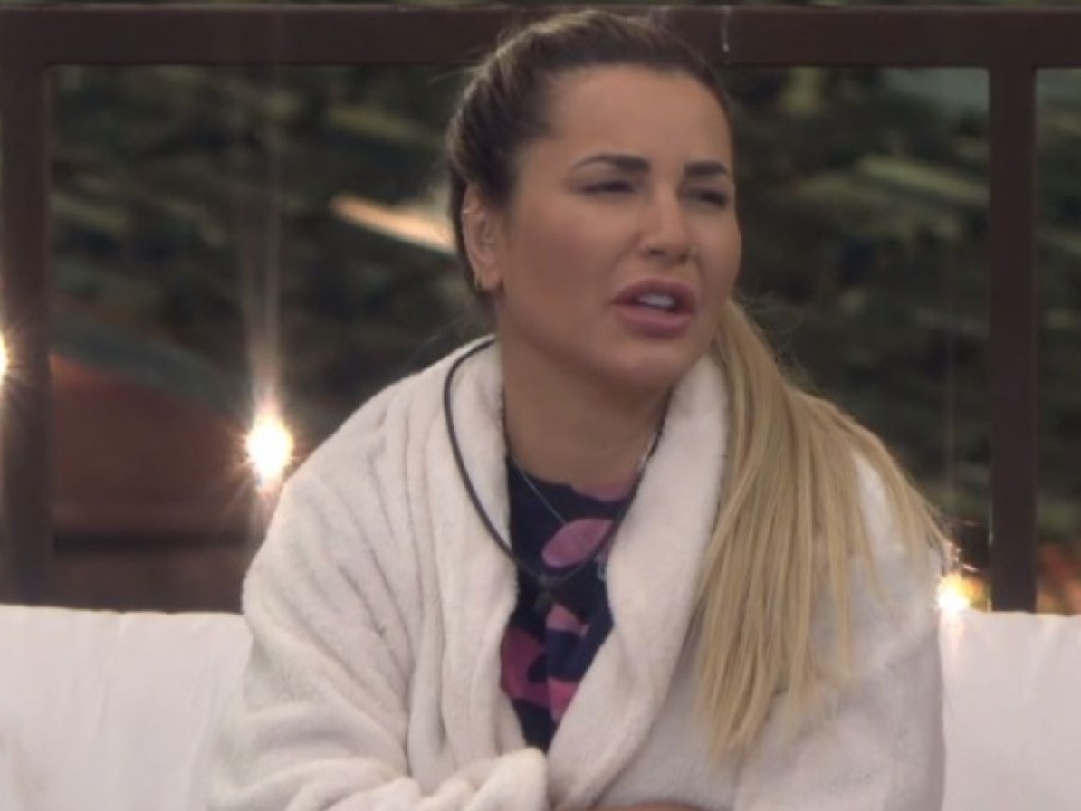 A Fazenda: 'Quem quer se matar, se mata'? Psiquiatra refuta fala de Deolane