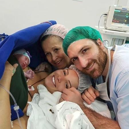 Ex-Chiquititas Renata Del Bianco dá à luz Aurora, sua primeira filha - Reprodução/Instagram/@renatabdb