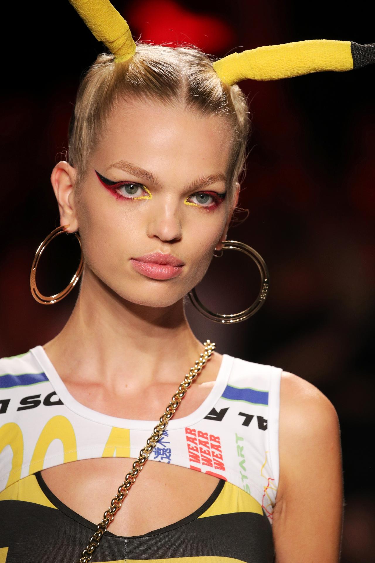 Modelos com três seios sobem à passarela na Semana de Moda de Milão - Getty Images