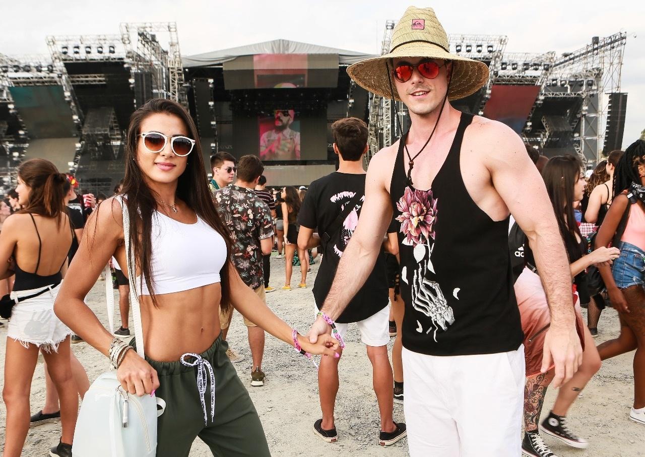Lollapalooza Brasil 2019 - Mauricio Bastos, 31, e Thiara Lovo, 26 - Iwi Onodera/UOL
