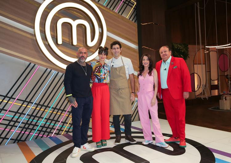 Quem é Rodrigo Oliveira, o novo jurado do MasterChef Brasil