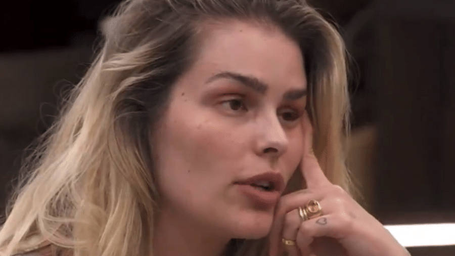 Yasmin Brunet reclamou de comida da xepa e diz que tem síndrome do intestino irritável