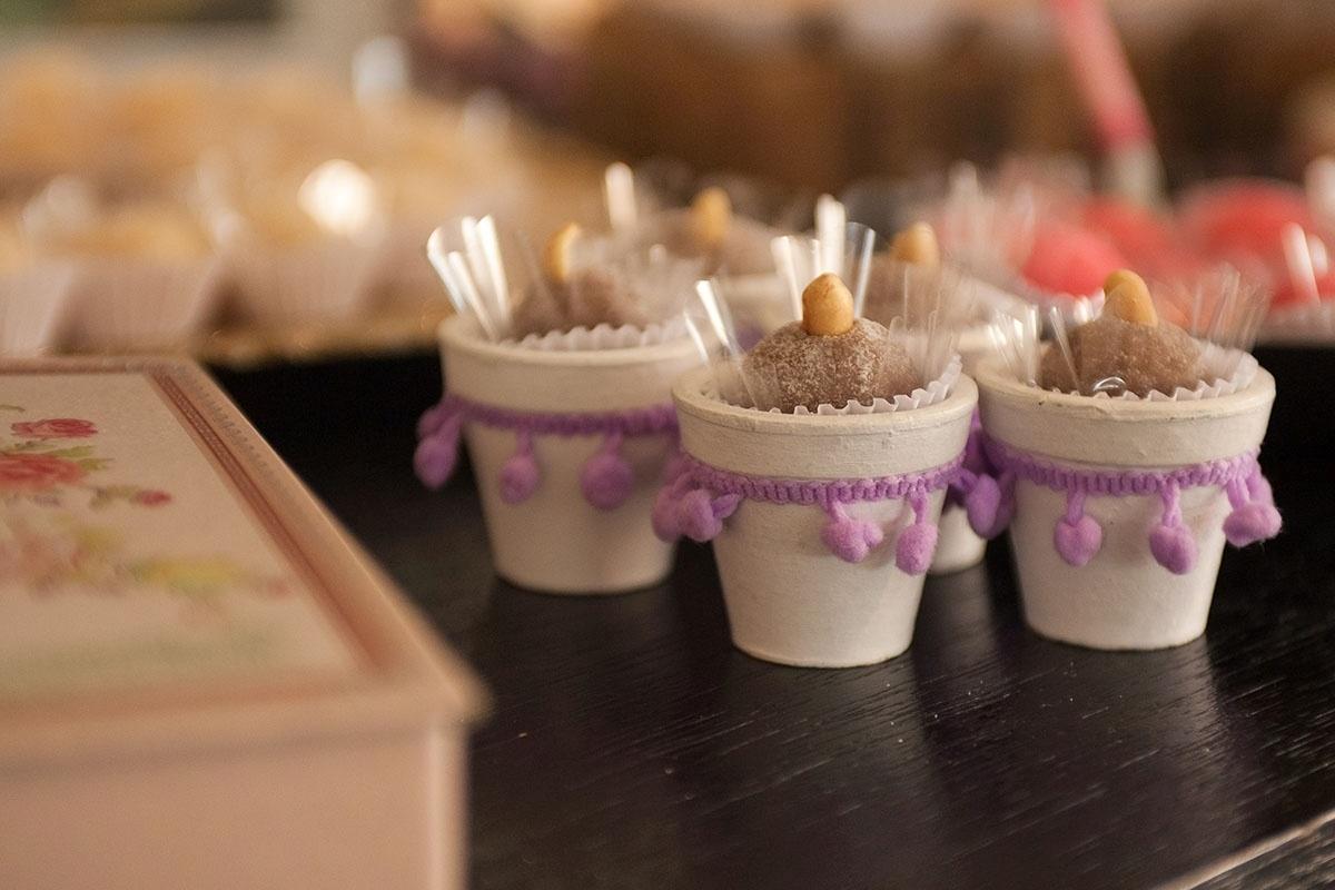 Festa de cinco anos inspirada em Rapunzel, cajuzinhos - Sandra Pagano/Divulgação