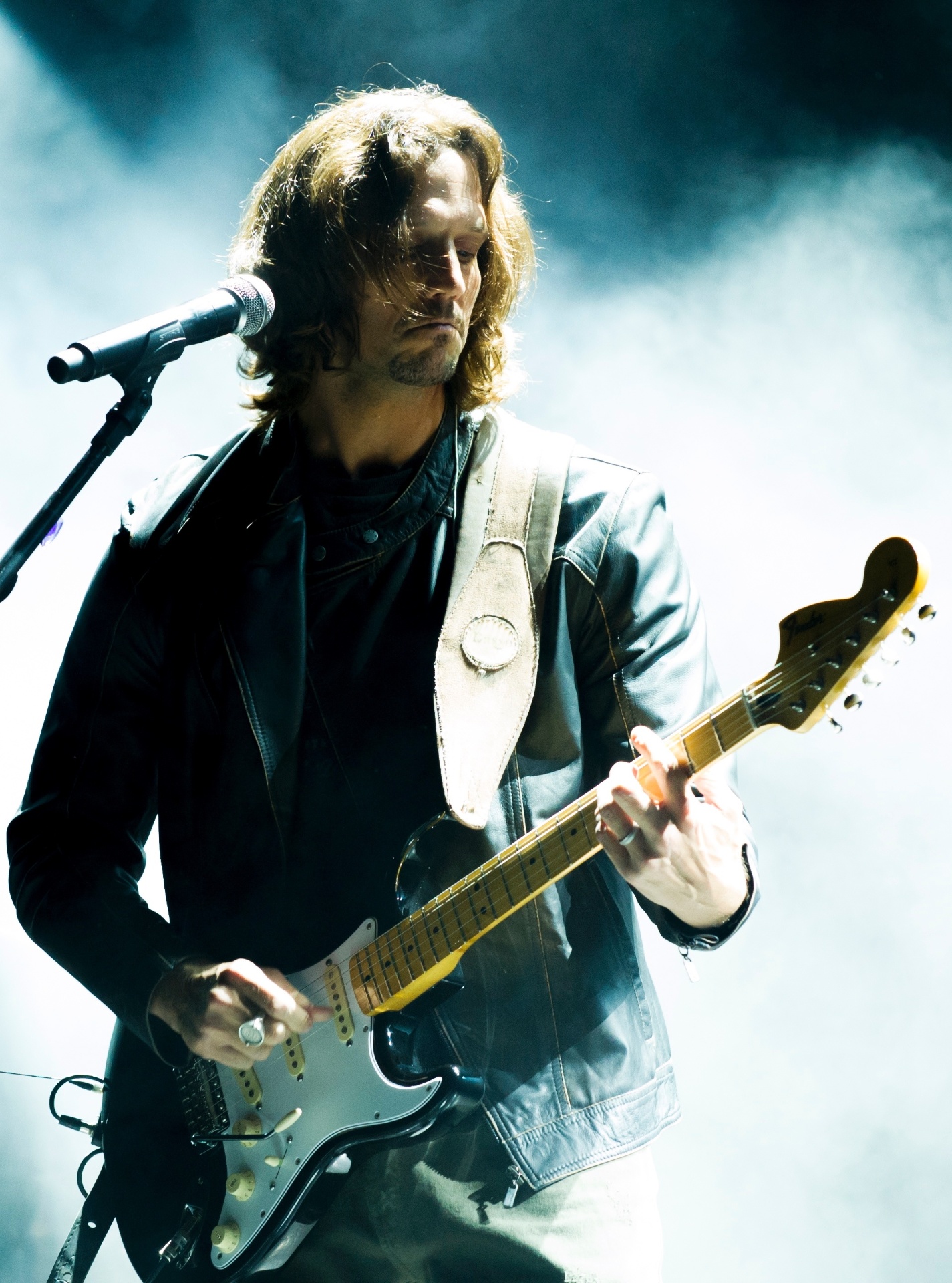 Vladimir Brichta interpreta o roqueiro Gui Santiago na novela "Rock Story" - César Alves/TV Globo