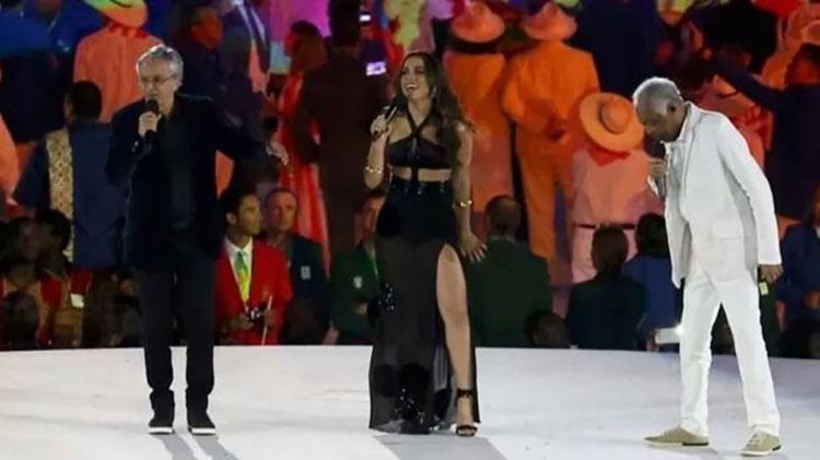 Na abertura dos Jogos Olímpicos do Rio, um dos eventos mais vistos no mundo, Anitta cantou ao lado de Gilberto Gil e Caetano Veloso - Reuters - Reuters