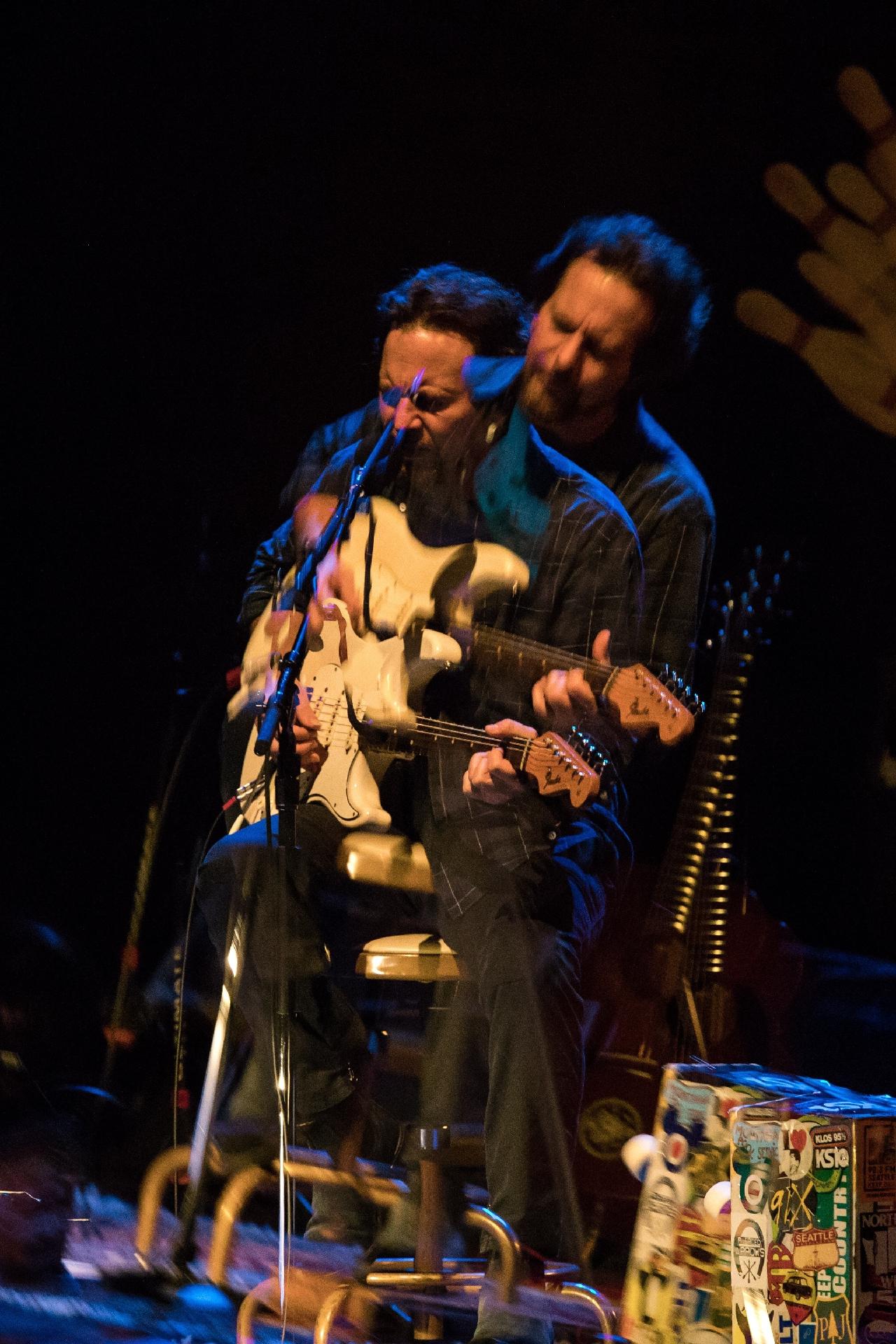 Depois de tocar com o Pearl Jam no Lollapalooza, Eddie Vedder faz apresentação solo em São Paulo - Simon Plestenjak/UOL