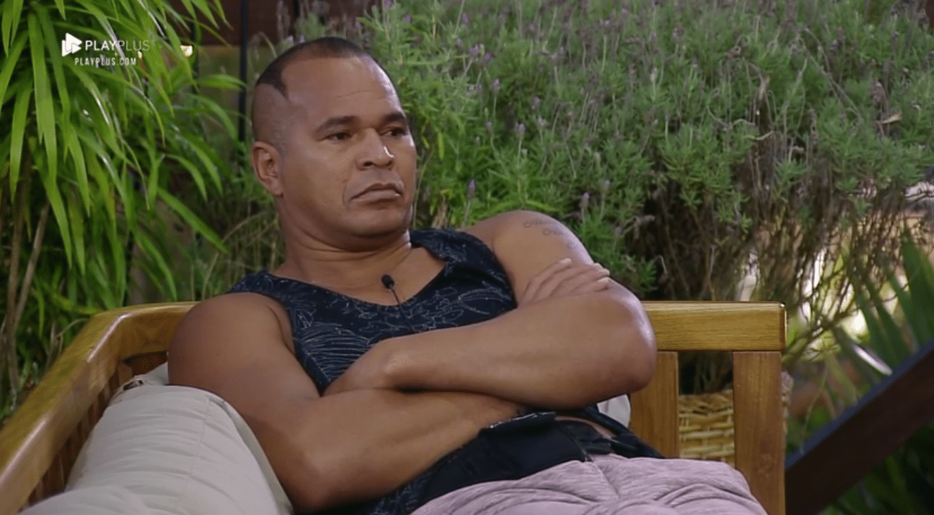 Aloísio Chulapa reclama da companhia de Rafael Ilha - Reprodução/Play Plus