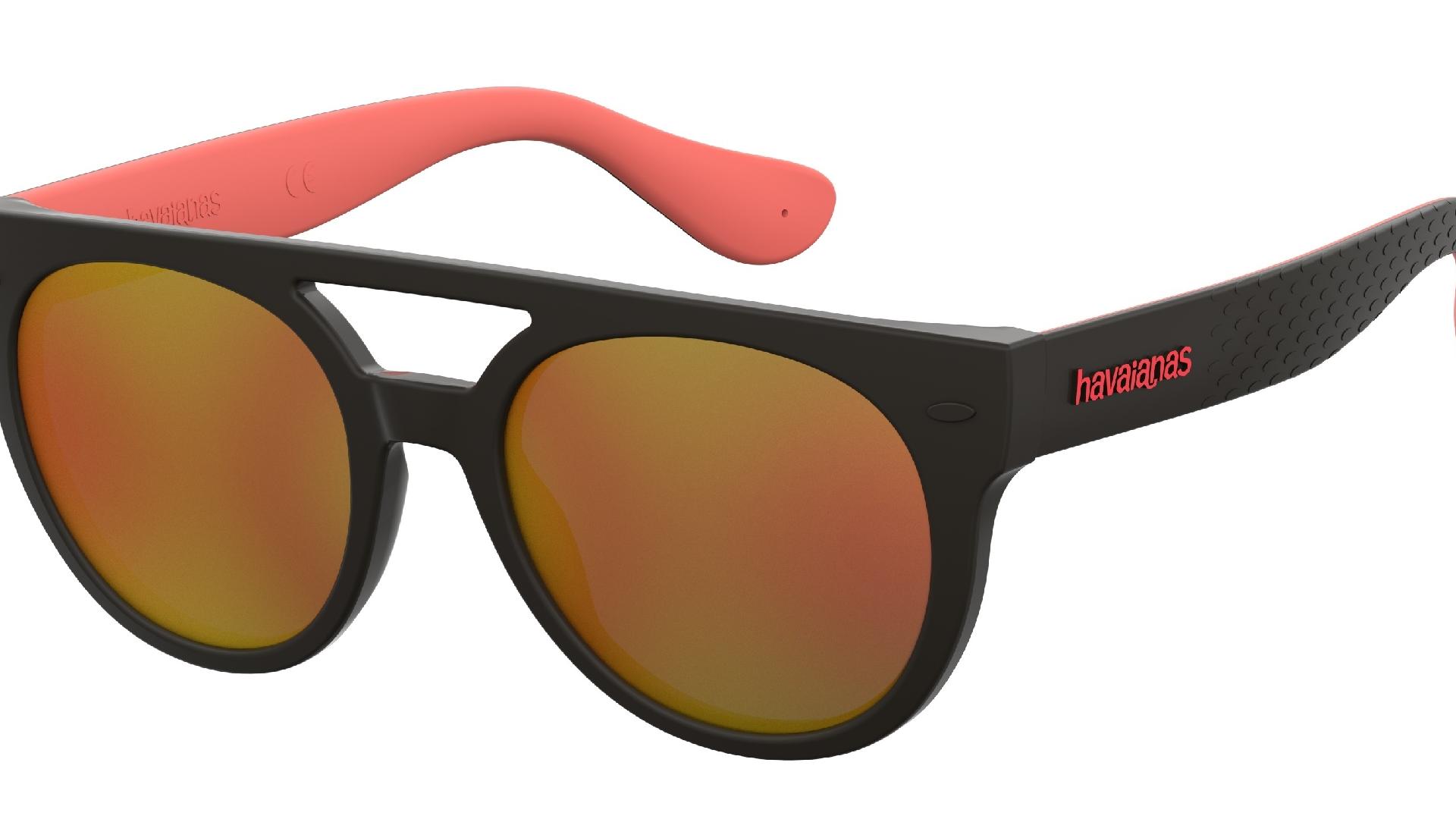 Óculos com lente espelhada e haste emborrachada, R$ 279, Havaianas, www.havaianas.com.br - Divulgação