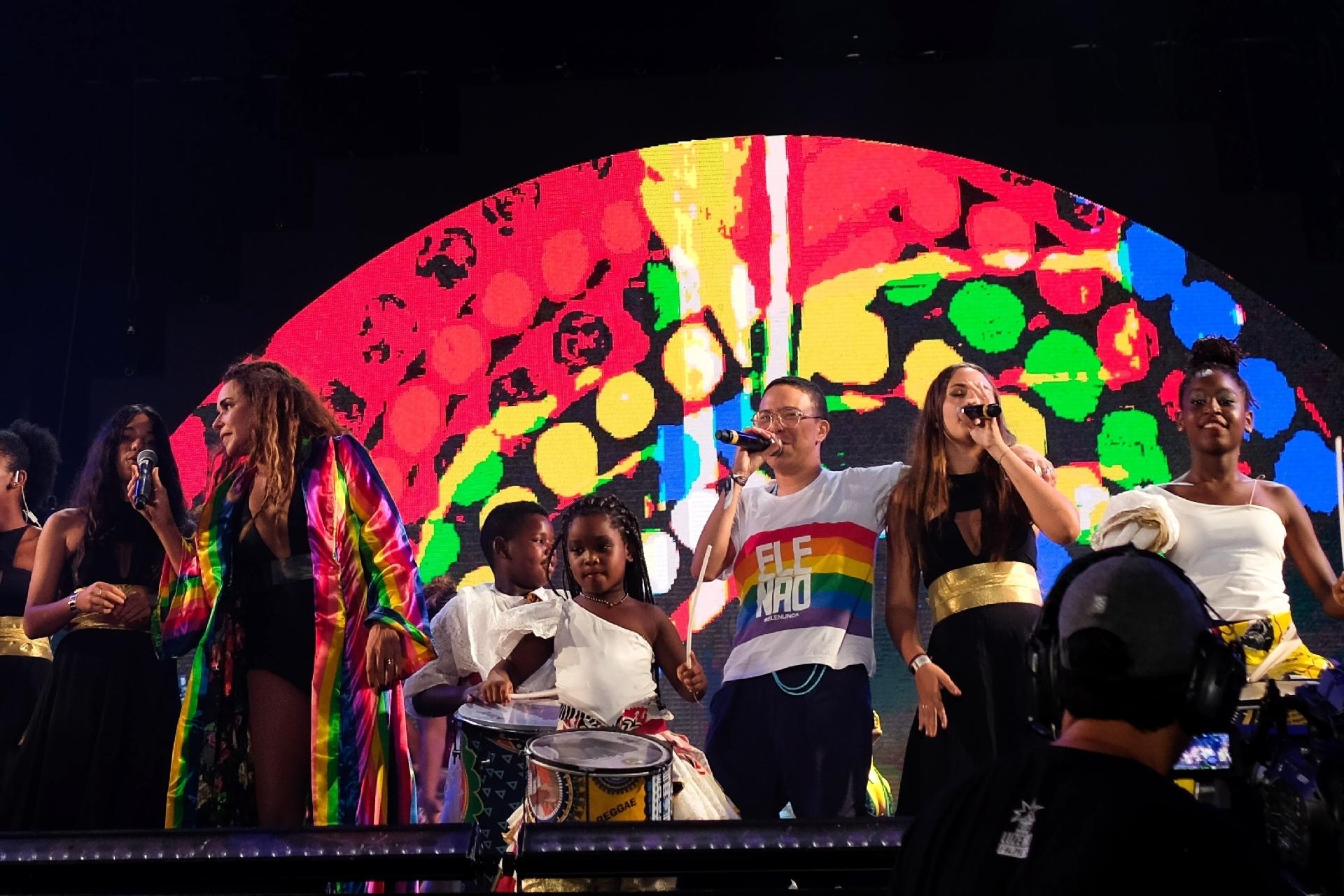 Daniela Mercury protesta contra Jair Bolsonaro no Festival Virada Salvador - João Alvarez /UOL