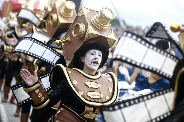 Veja Fotos Do Desfile Da Gavioes Da Fiel No Carnaval 2019 Sao Paulo Carnaval 2019 Carnauol