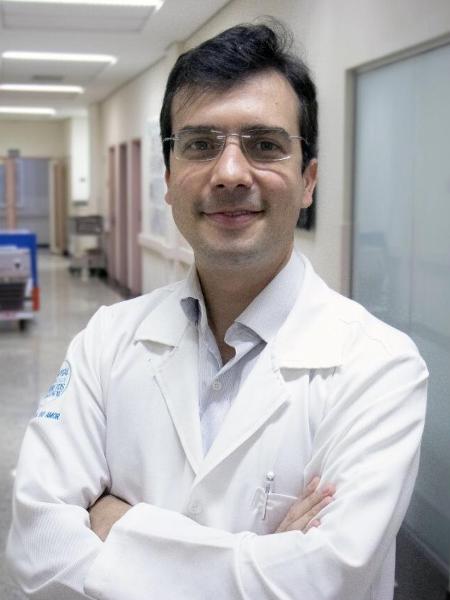 O médico Henrique Galvão, coordenador do departamento de oncogenética do Hospital de Amor, em Barretos - Divulgação