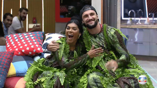 BBB 21: Arthur e Pocah comemoram resistência no castigo do monstro - Reprodução/Globoplay