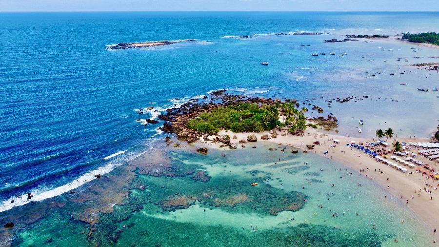 Morro de São Paulo, na Bahia, oferece praias paradisíacas e piscinas naturais