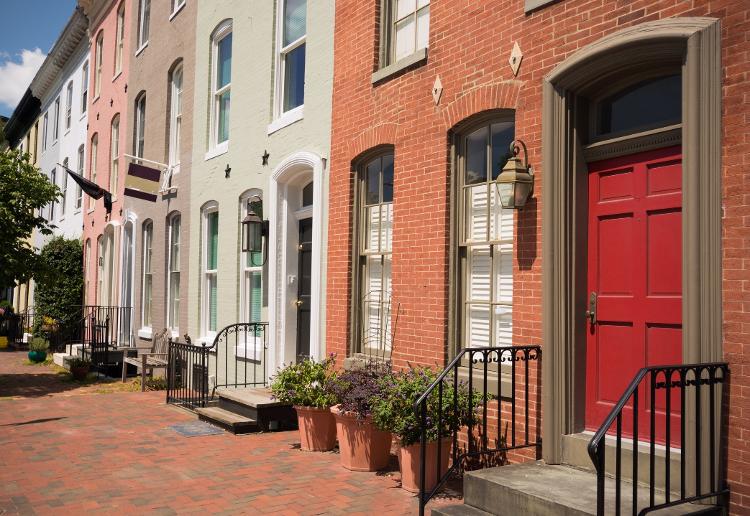 Baltimore, no estado de Maryland, nos EUA: cidade também é famosa por suas casas coloridas, assim como São Francisco