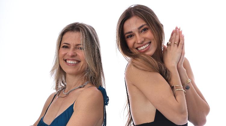 Minha mãe com seu pai: Alessandra (mae) e Camila (filha)