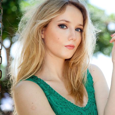 Malu Rodrigues será Wanderléa no filme "Minha Fama de Mau", sobre Erasmo Carlos - Divulgação - Divulgação