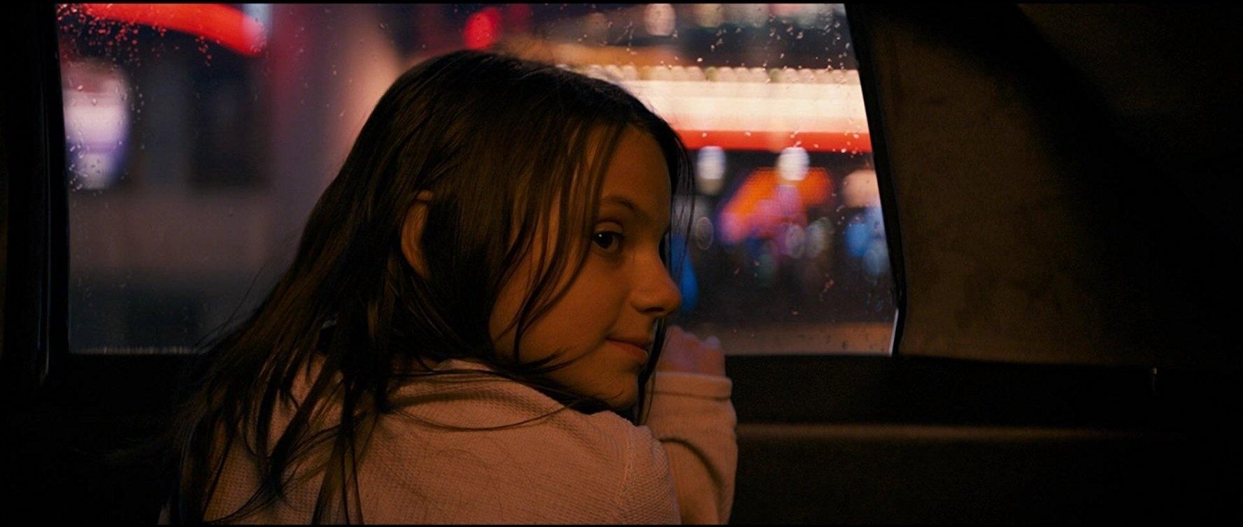 Dafne Keen em cena de "Logan" (2017) - Divulgação
