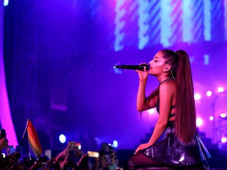 Ariana Grande se apresenta no festival iHeartRadio, em Los Angeles - Rich Polk/Getty Images for iHeartMedia