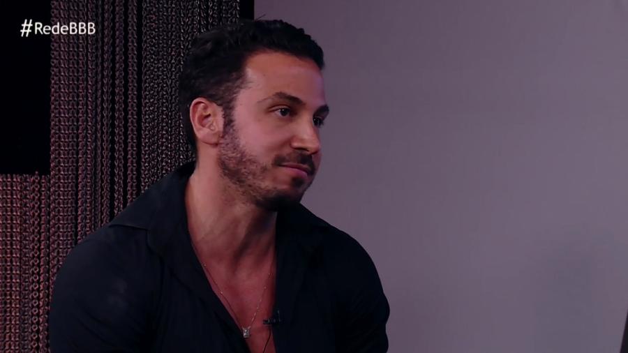 Gustavo participa de entrevista após ser eliminado  - Reprodução/GloboPlay