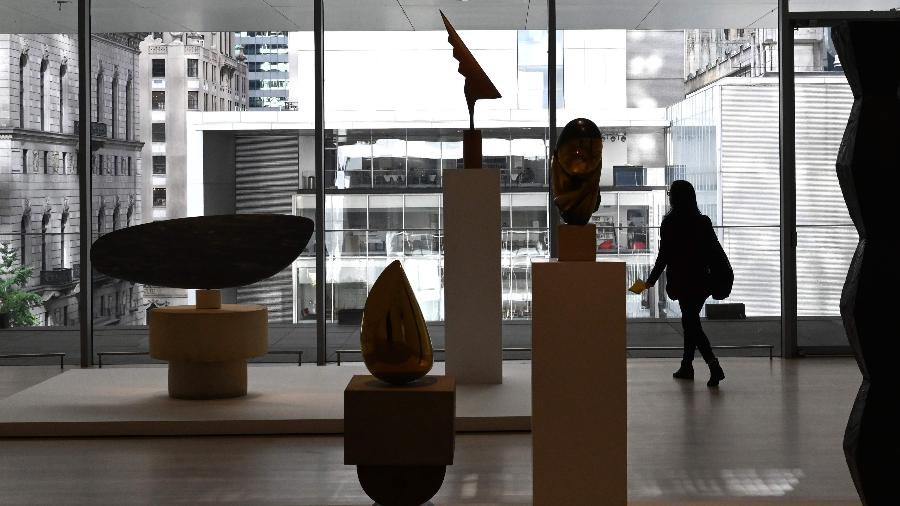 Obras em exposição em uma das galerias do Museu de Arte Moderna (MoMa) de Nova York - Timothy A. Clary/AFP