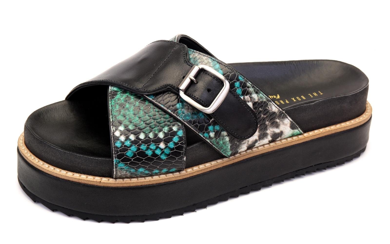 Sanda?lia plataforma em couro preto - Divulgação