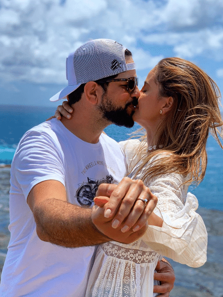 Sorocaba e Biah Rodrigues anunciam noivado - Reprodução/Instagram/@sorocaba