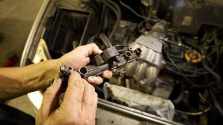 Limpeza dos bicos injetores - Fabio Braga/Folhapress - Fabio Braga/Folhapress