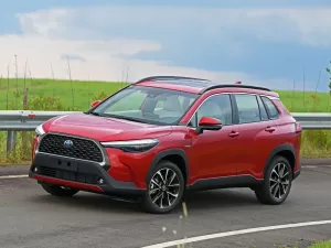 SUV elétrico Seres 3 chega por R$ 10 mil a mais que o Corolla Cross