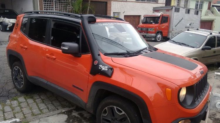 Snorkel idêntico ao instalado no Renegade da empresária Ana Hirchle, usado apenas na cidade