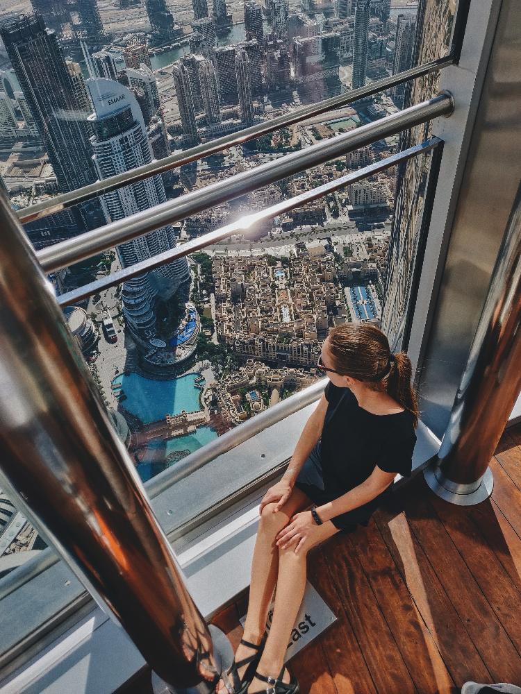 The Lounge, a plataforma para observar Dubai do alto do Burj Khalifa