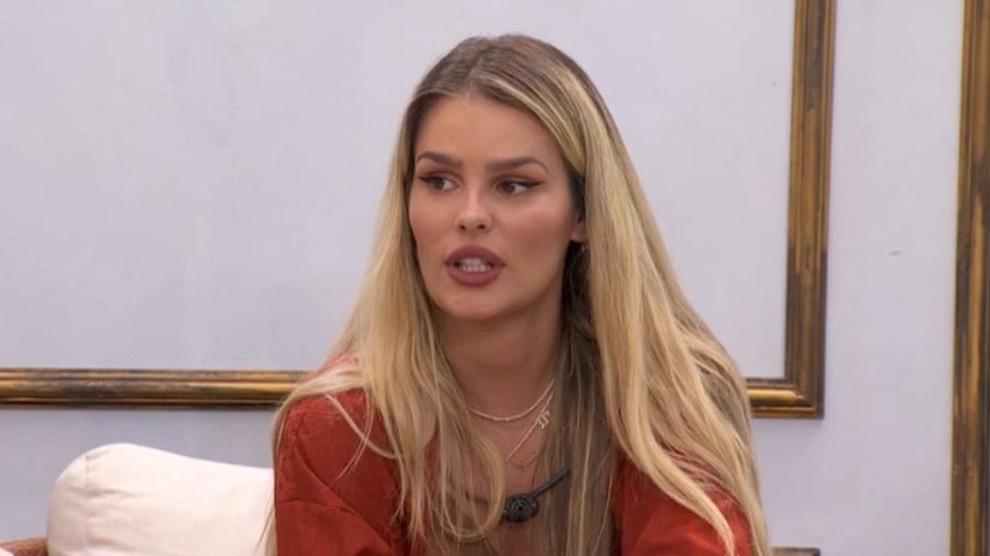 BBB 24: Yasmin analisa relacionamentos que já viveu