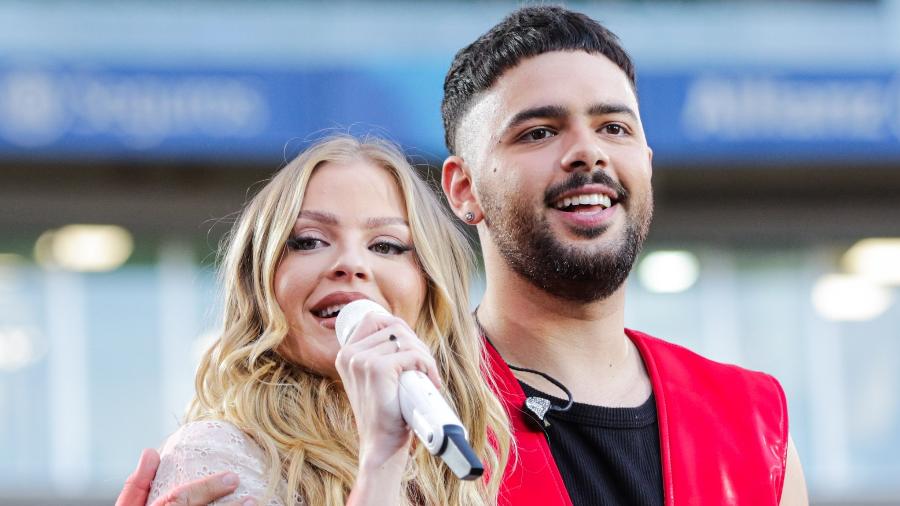 Luisa Sonza e Pedro Sampaio no palco do Salve o Sul, neste domingo (9), no Allianz Parque, em São Paulo