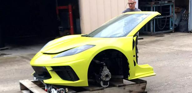Por que GM está serrando exemplares zero-quilômetro do Corvette nos EUA