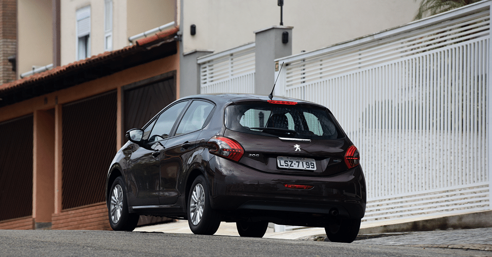 Peugeot 208 Allure Pure Tech 1.2 - Murilo Góes/UOL