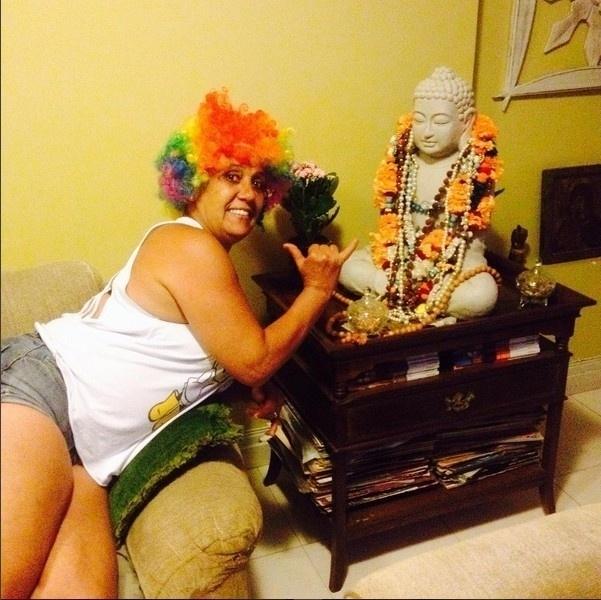 Rita Cadillac assume que continua recebendo carinhos dos seus mais fiéis fãs: os detentos. "Eles me mandam cartas, mas me acompanham também pelo Instagram" - Reprodução/Instagram/@ritacadillac