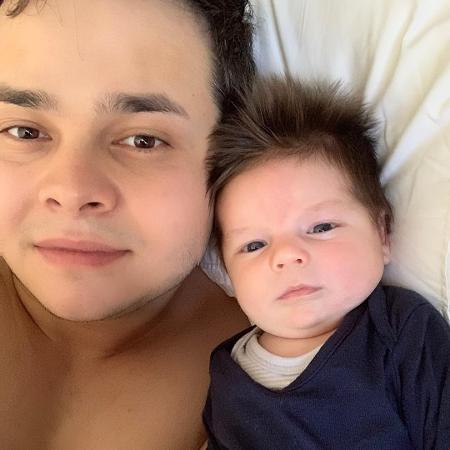 Sertanejo Matheus encanta seguidores com filho caçula - Reprodução/Instagram