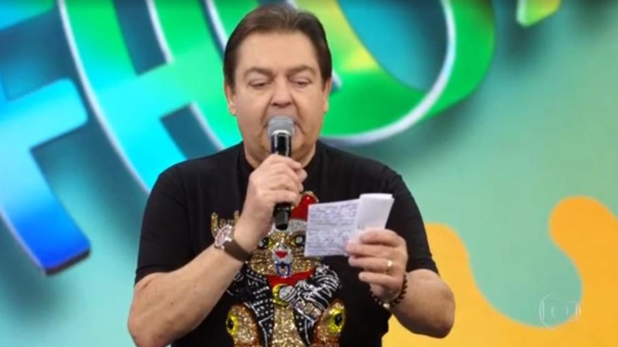 Faustão faz sucesso com camisa - Reprodução/TV Globo