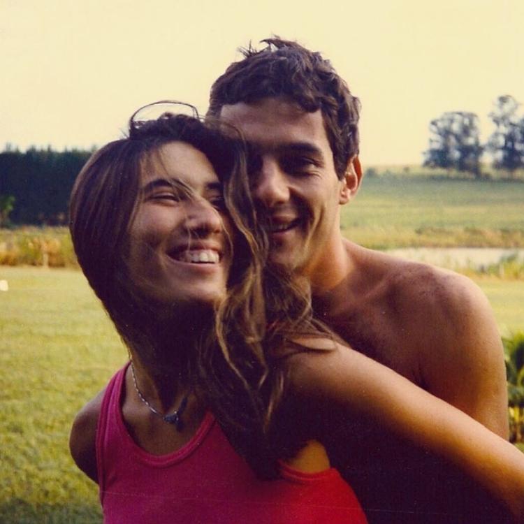 Adriane Yamin e Ayrton Senna; o relacionamento do casal é o tema da biografia "Minha Garota"