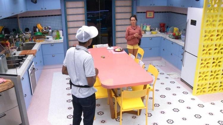 BBB 21: Lucas e Juliette conversaram na cozinha - Reprodução/Globoplay - Reprodução/Globoplay