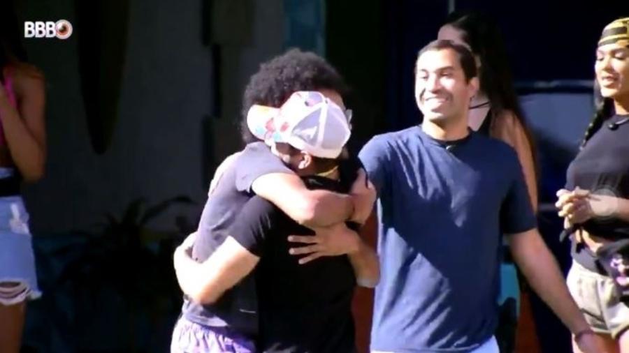 BBB 21: João ignora abraço de Gil após vencer prova do anjo - Reprodução/ Globoplay
