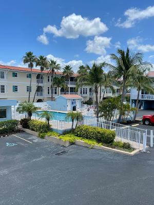 Um deles foi o Silver Surf, na Flórida, com estrutura completa de cozinha no quarto e piscina para os pequenos - Marina Vidigal/acervo pessoal - Marina Vidigal/acervo pessoal