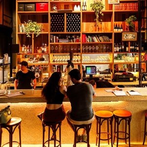 Elevado Bar