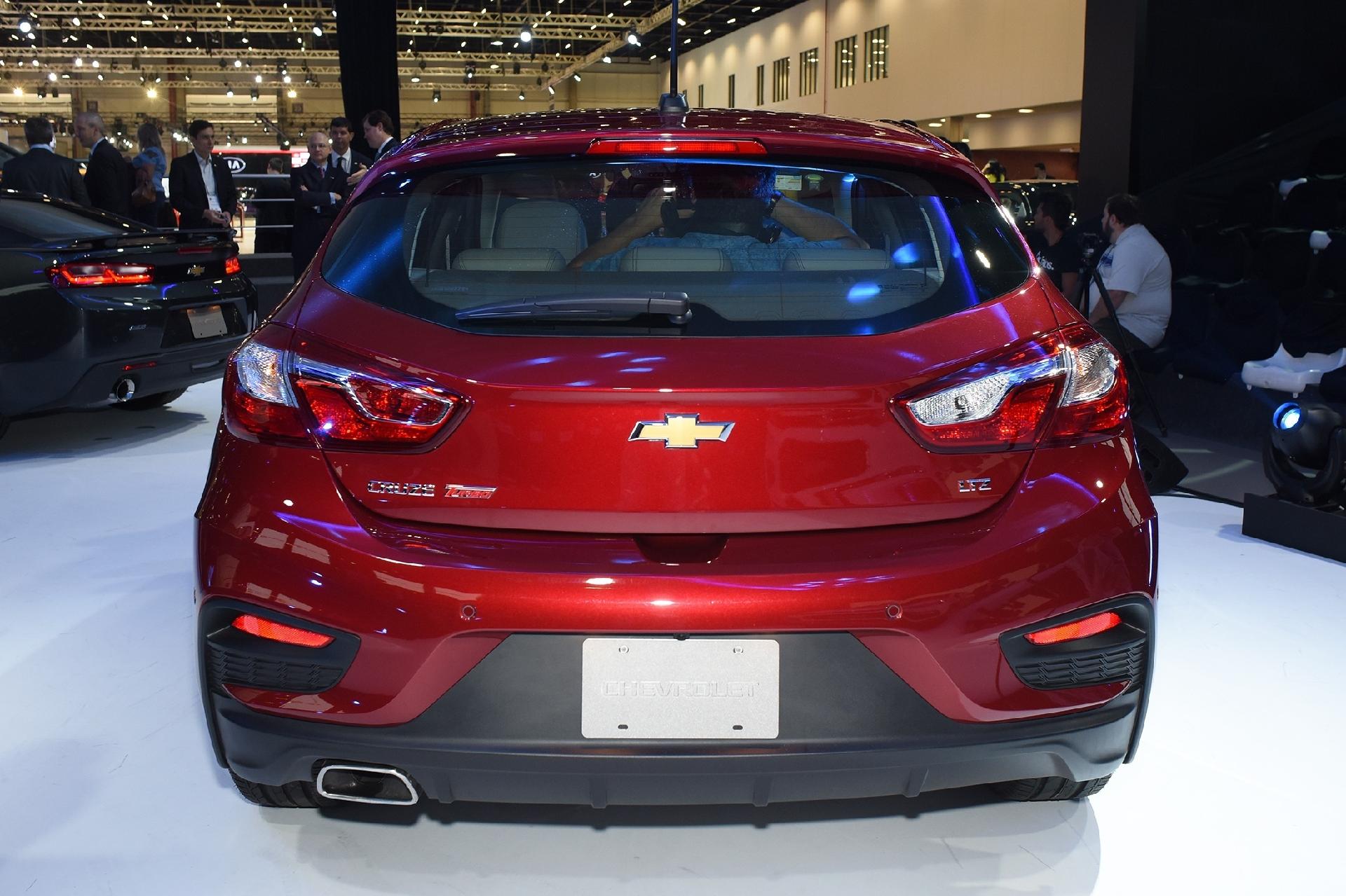 Chevrolet Cruze Hatch - Murilo Góes/UOL
