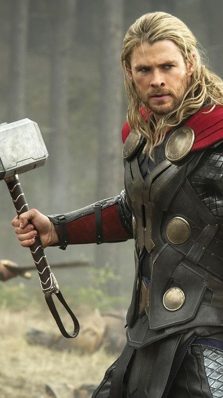 Chris Hemsworth é Thor - Divulgação