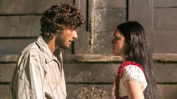 Joaquim (Chay Suede) e Anna (Isabelle Drummond) em "Novo Mundo" - Paulo Belote/TV Globo - Paulo Belote/TV Globo