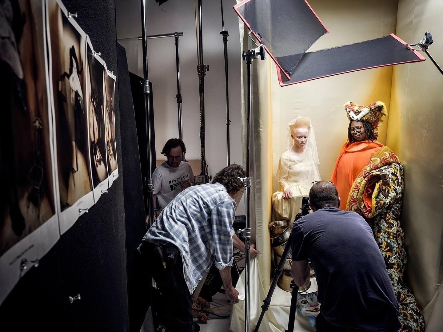 Whoopi Goldberg é a duquesa do clássico de Lewis Carrol - Divulgação