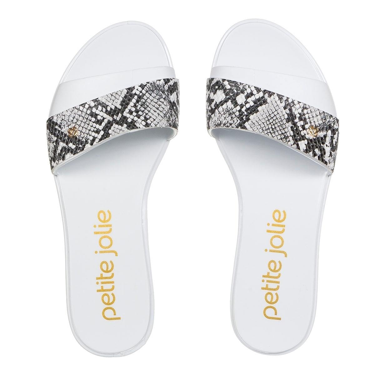 Chinelo de plástico - Divulgação